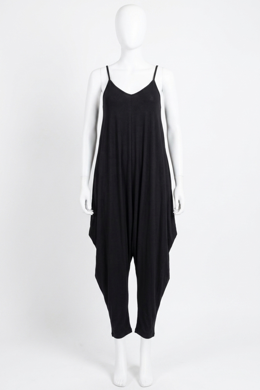 NEW ANGEL sharkbite hem jumper in black